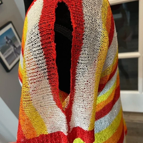 Dolce Cabo micro mesh sequined striped v neck cold shoulder top sz M NWT - Picture 3 of 10